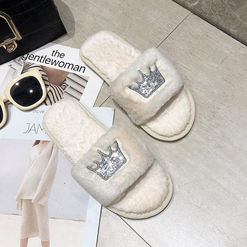Fashion 2025 Chic Crystal Crown Fur Slippers Women Cozy Plush Pregnant Shoes Woman Pantuflas Flat Paillette Furry Slides Plus Size 36-41