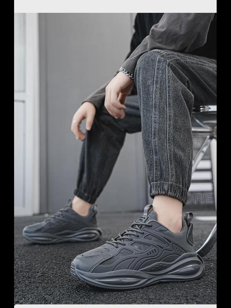 2024 Men's Casual White Lightweight Running Shoes - Trendy, Soft Sole Sports Sneakers