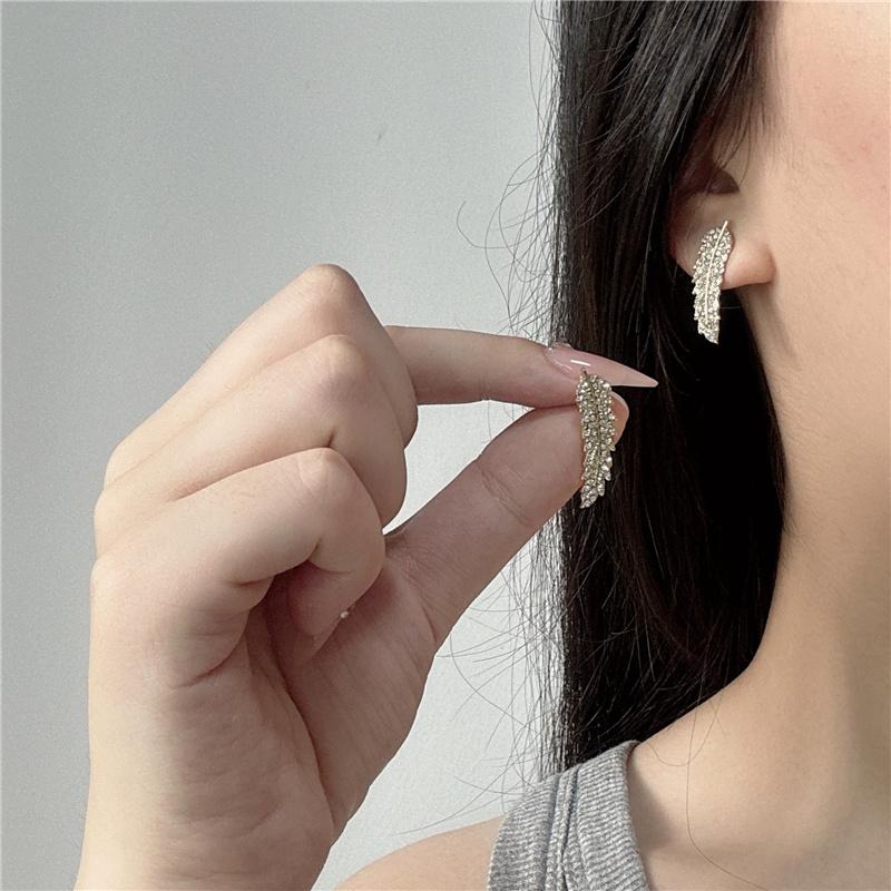Zircon Feather Ear Stud Shiny Fashion Simulation Diamond Leaves Earrings Women Weeding Party Jewelry