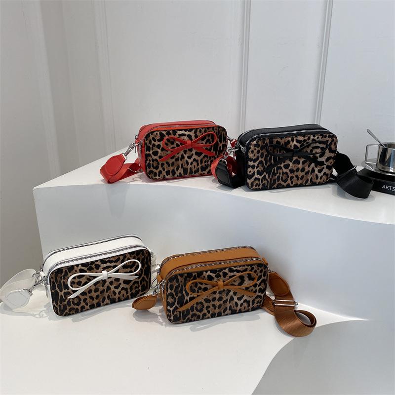 New Fashion Underarm Bags Trendy Leopard Print Shoulder Bag Purse PU Leather Crossbody Messenger Bag Women AVE