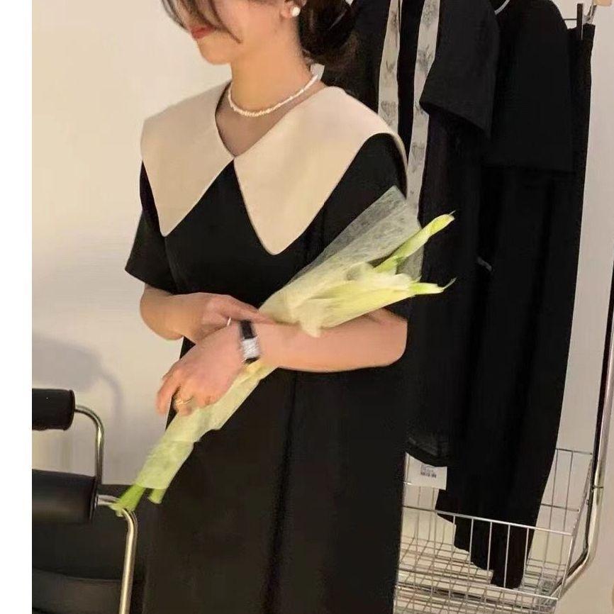 Large size fat mm temperament waist thin doll collar black Hepburn style dress foreign style age reduction French A-shaped skirt