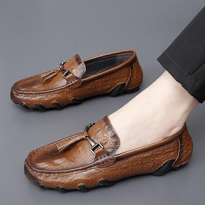 Fashion Luxury Fashion Italian Black Genuine Leather Loafers Handmade Soft Bottom Casual Leather Dress Shoe Slip On Outdoor Walking Shoe
