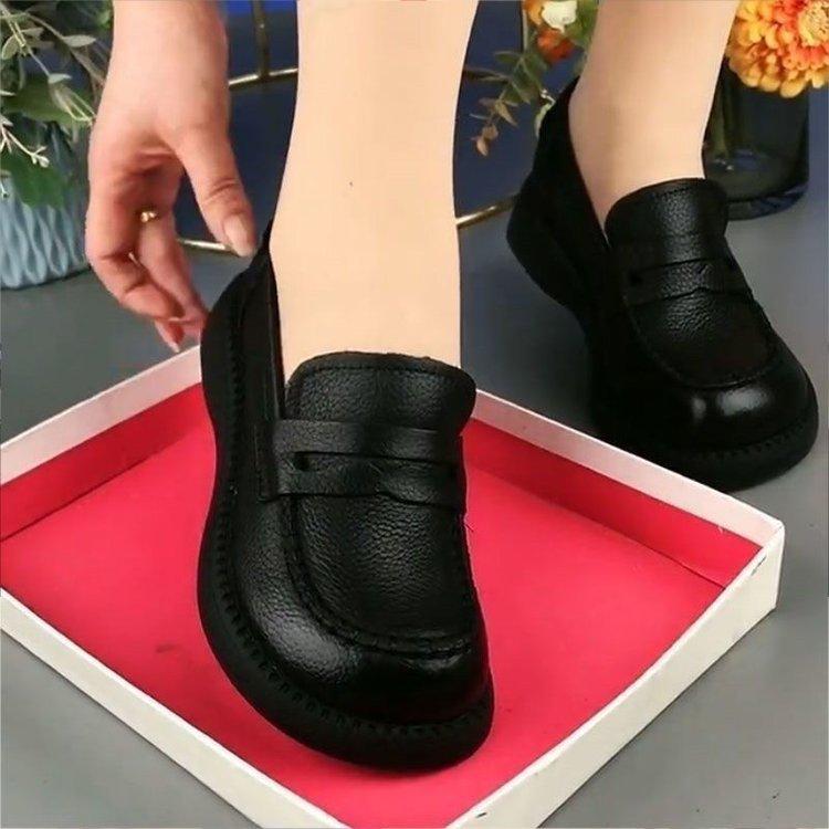 Spring and Autumn new casual leather shoes flat bottom round head single shoes soft leather shoes comfortable soft sole 35 чёрный 4980₽