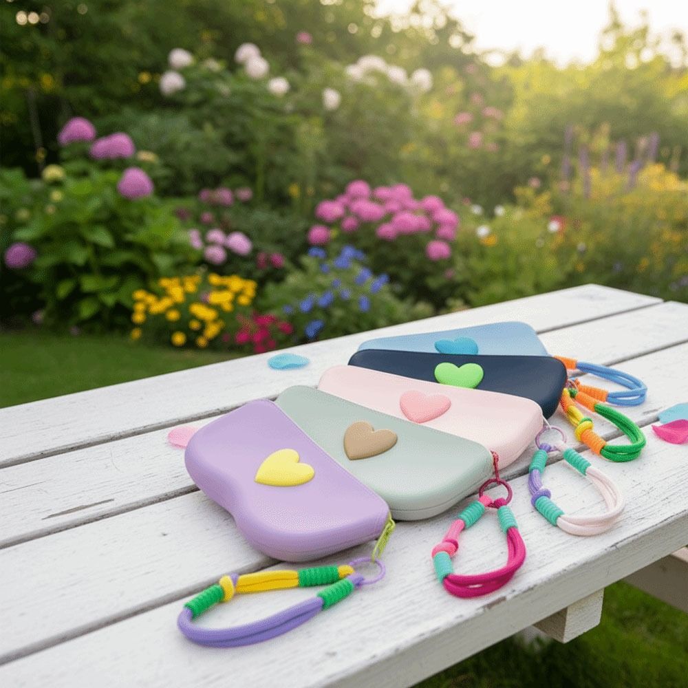 Dustproof Love Heart Glasses Bag Heart Storage Bag Portable Silicone Glasses Case  for Girls