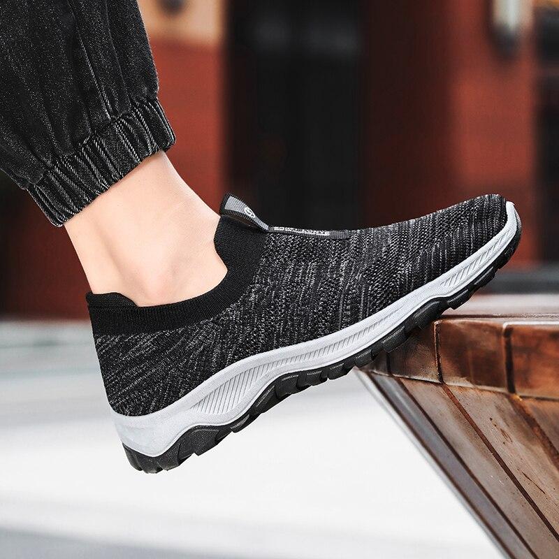 New Summer Shoes Men Loafers Light Walking Breathable Summer Comfortable Casual Shoes Men Sneakers  Plus Couple