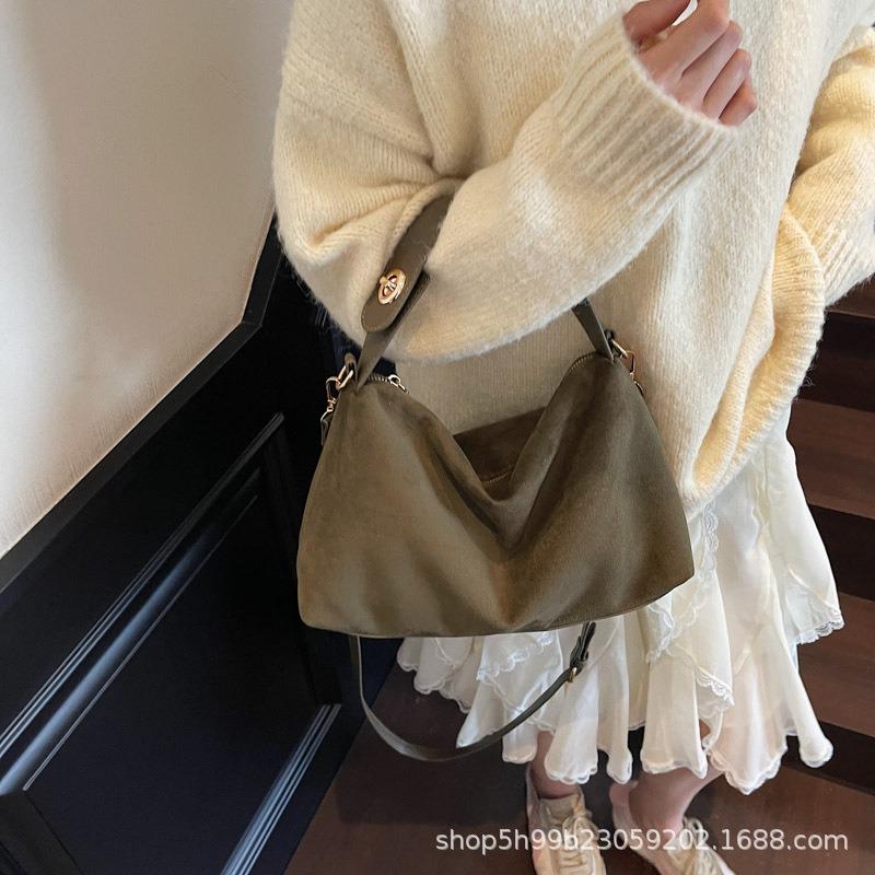 Retro Matte Niche Underarm Bag Winter New Versatile Women's Bag Popular Messenger Bag Shoulder Tote Bag