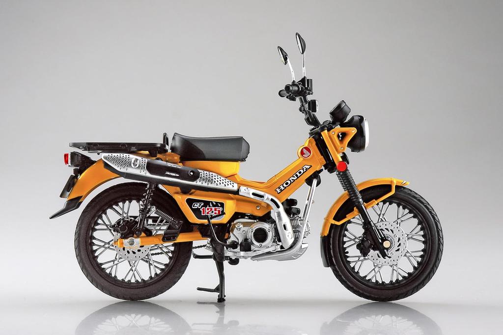 Aoshima Bunka Kyozai Honda CT125 Hunter Cub Turmeric Co., Ltd. (AOSHIMA) Pre-painted Die-cast Motorcycle, Yellow.