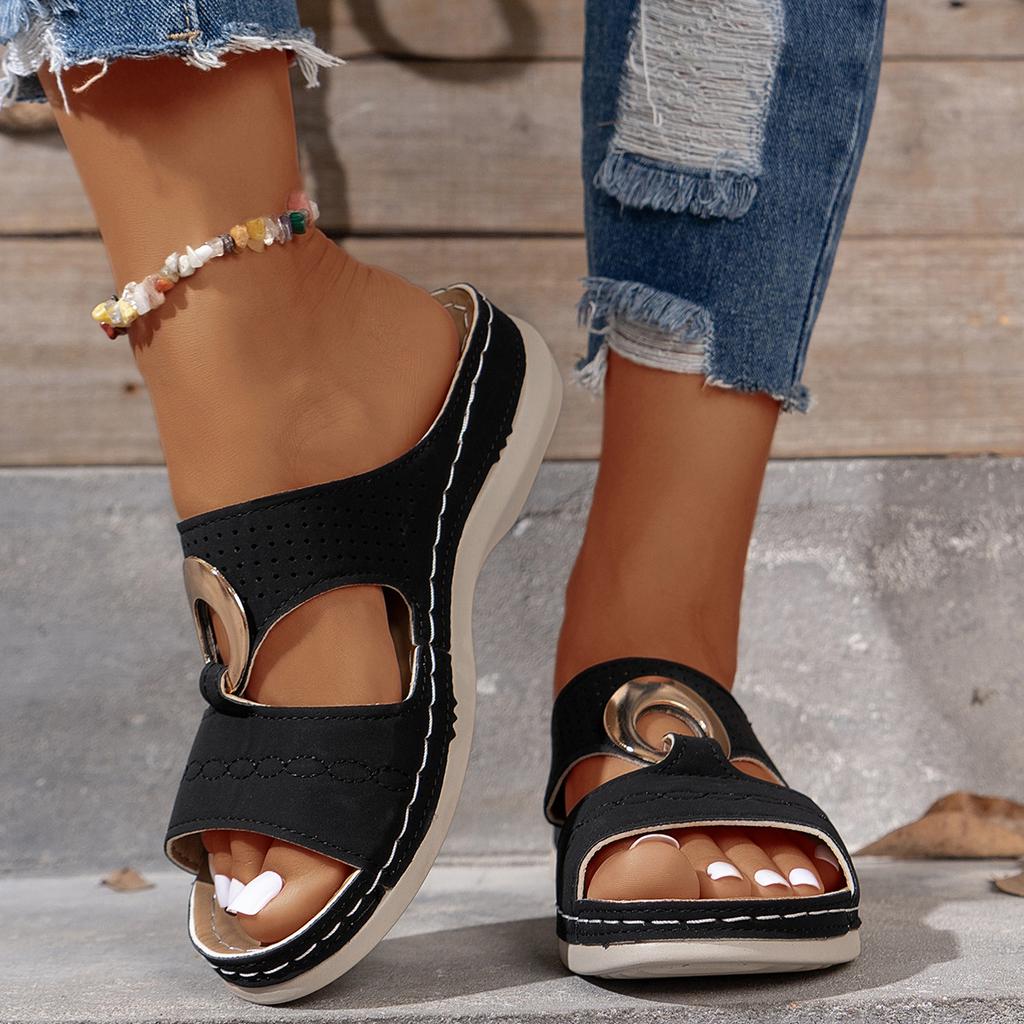 Wedge heel thick bottom hollow slippers women's new casual one-pedal metal buckle cool slippers women