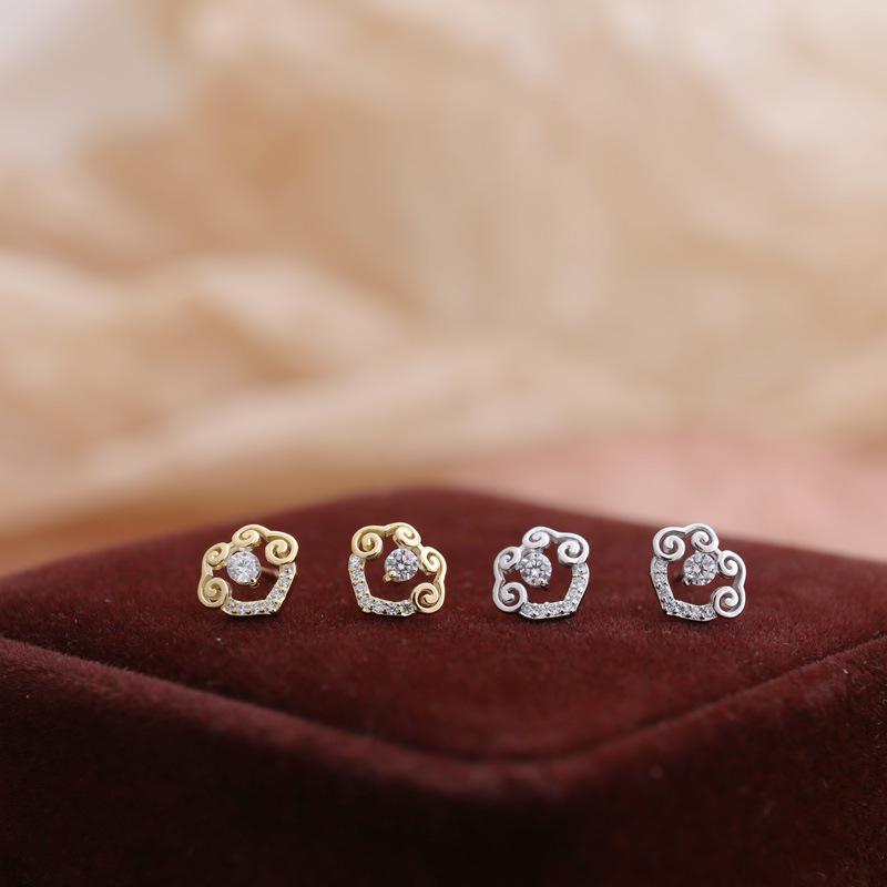 Hollow Xiangyun cyrkonowe kolczyki Ruyi damskie niszowe klasyczne kolczyki w stylu narodowym wysokiej klasy retro temperament