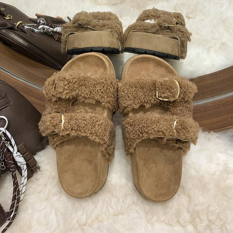 Muffin thick bottom one word fluffy slippers women wear 2025 autumn and winter new Internet celebrity fairy wind heightened plush half drag