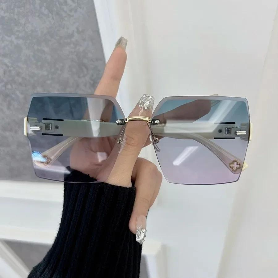 Personality Square Sunglasses Women Men Gradient Sun Glasses Female Male Designer Brand Classic Travel Outdoor