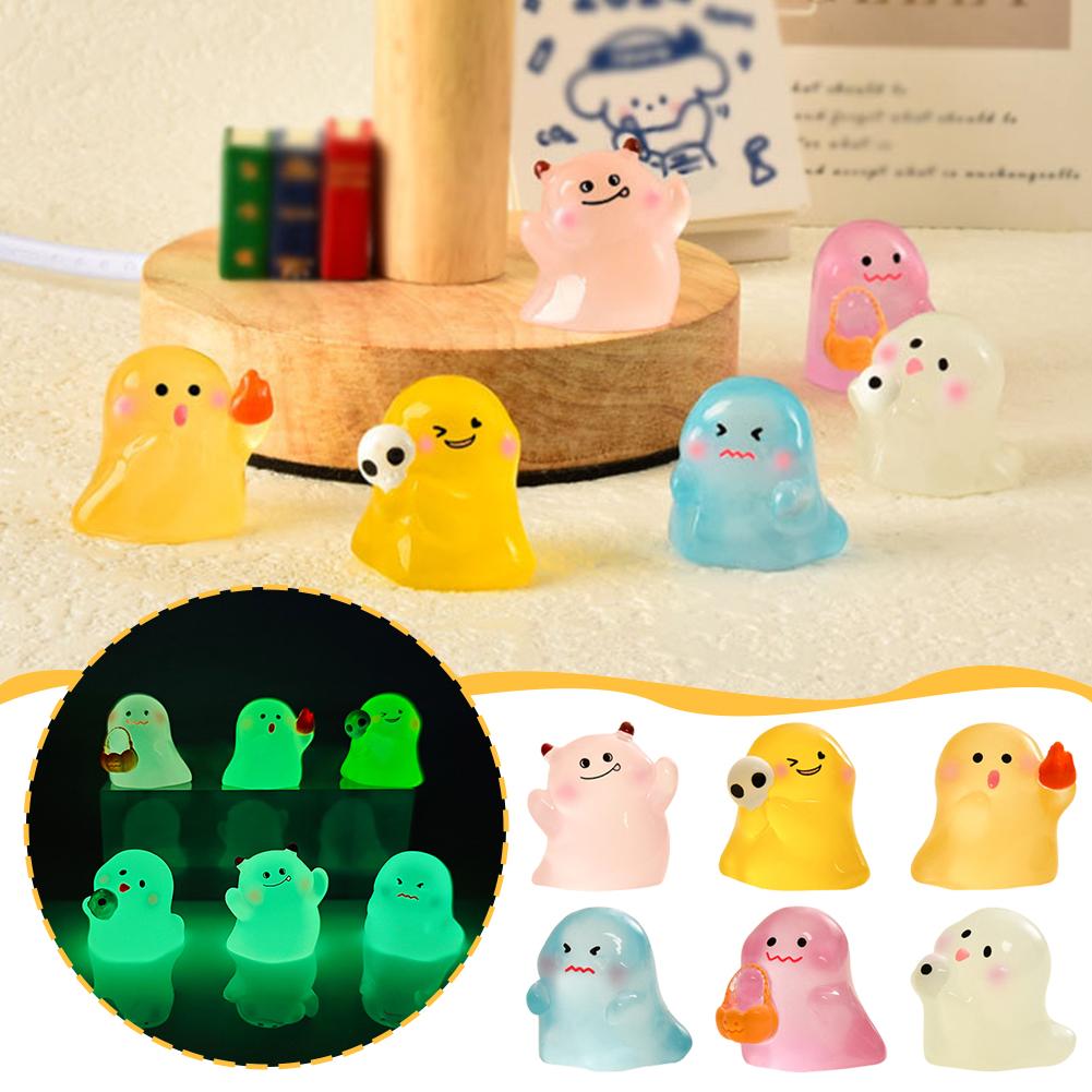 Glow-in-The-Dark Mini Ghost Figurines for Halloween Decoration Luminous Resin Cute Miniature Spooky Ghost with Box Party Favors