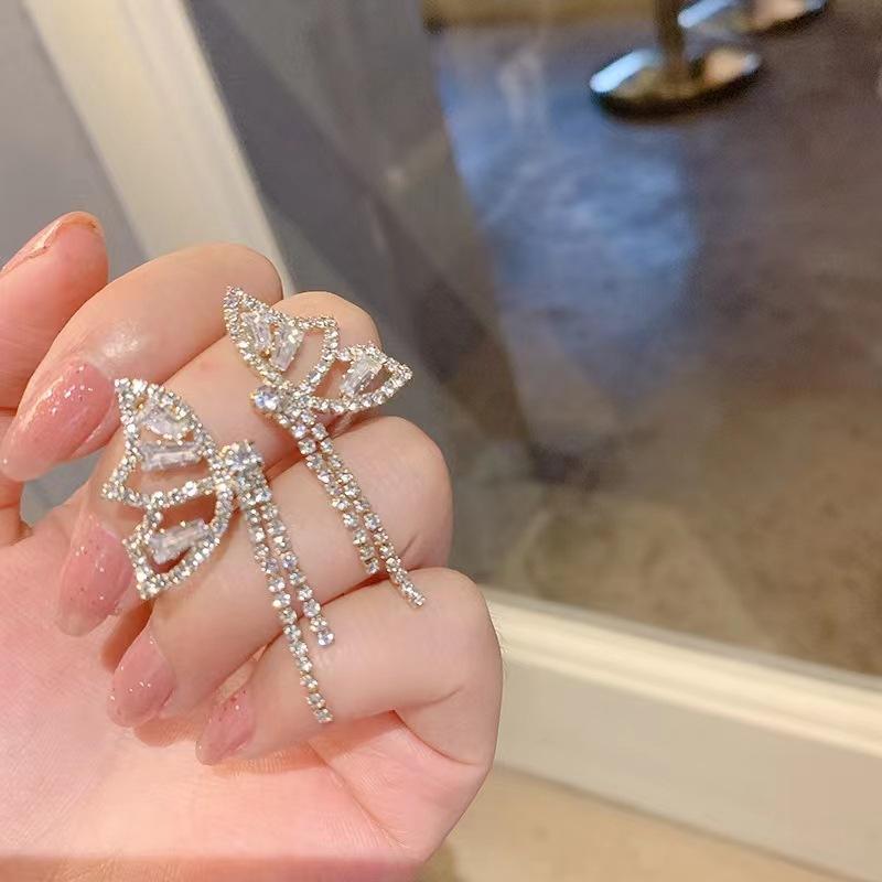 111 silver needle diamond butterfly tassel stud earrings women's high sense fashion light luxury Internet celebrity versatile temperament earrings