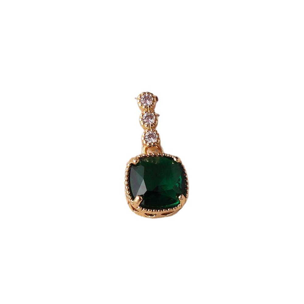 Copper-Plated Emerald Diamond Pendant Necklace for Women