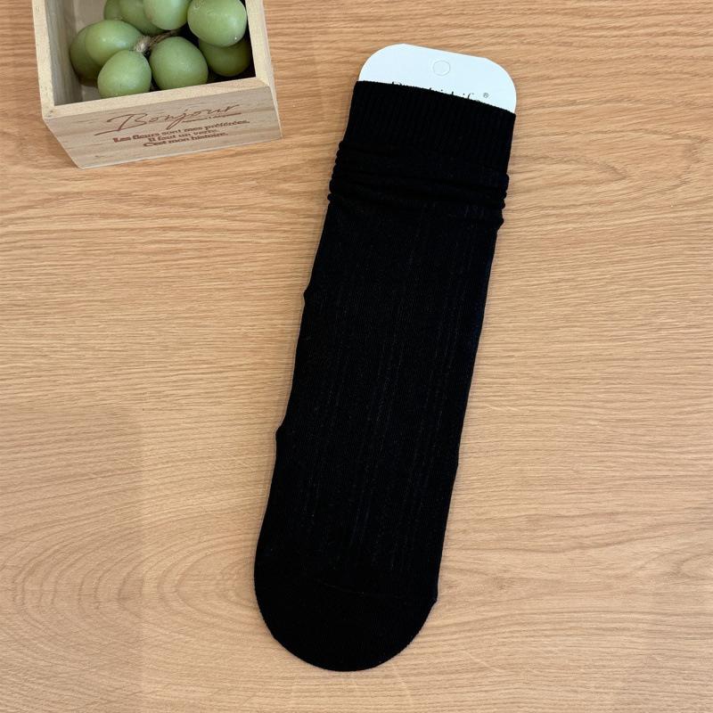 

All-In-One Machine Boneless Maillard Color Retro Texture Dark Pattern Stacking Socks Solid Color Medium Tube Socks Women One size чорний