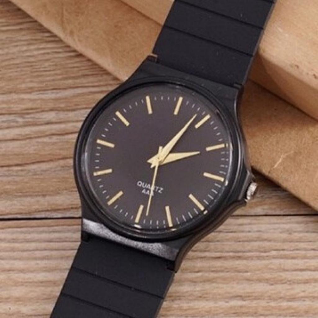 Vanntett lysende løpevekkerklokke for menn