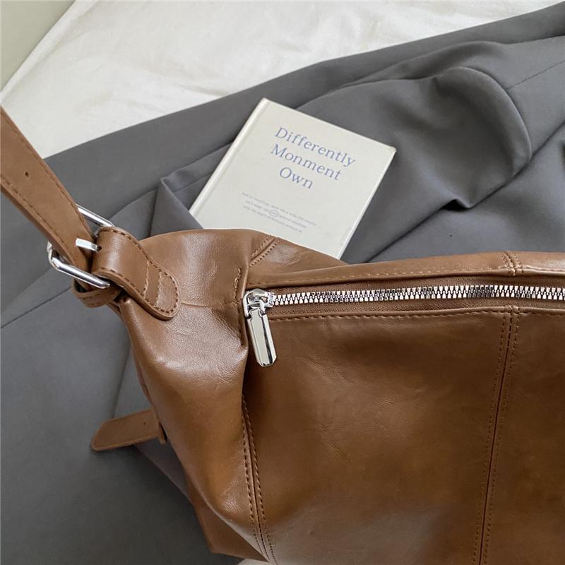 PU Hobo Bag Women's Fashion Shoulder Tote with Soft Texture Large Capacity Casual Everyday Handbag