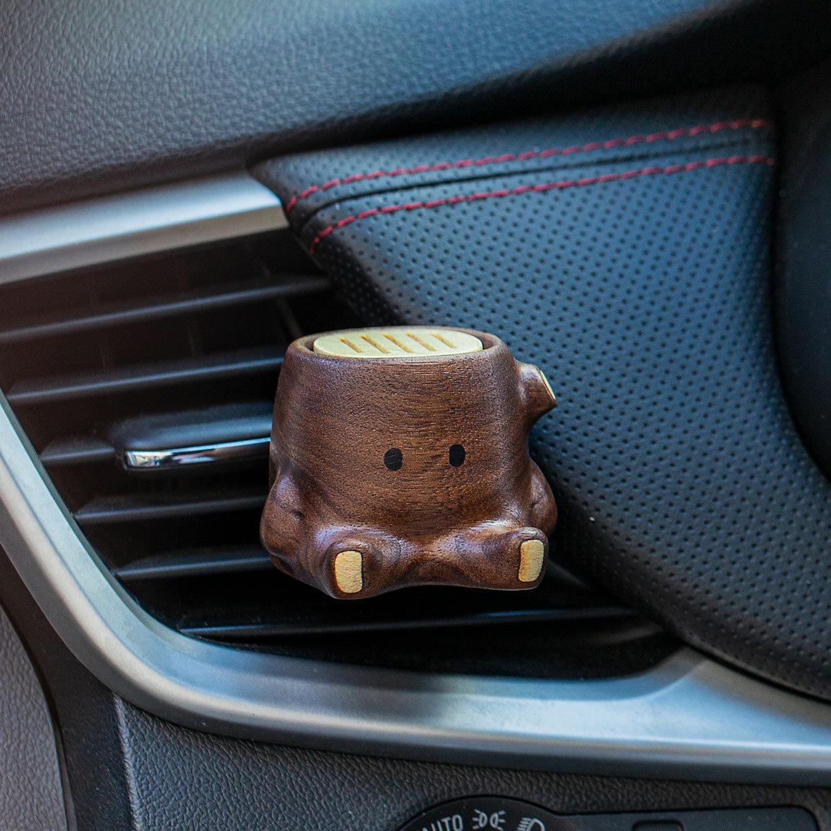

Creative Solid Wood Car Air Freshener: Fragrance Ornament for Air Vent and Center Console Decoration Stump Pen Holder