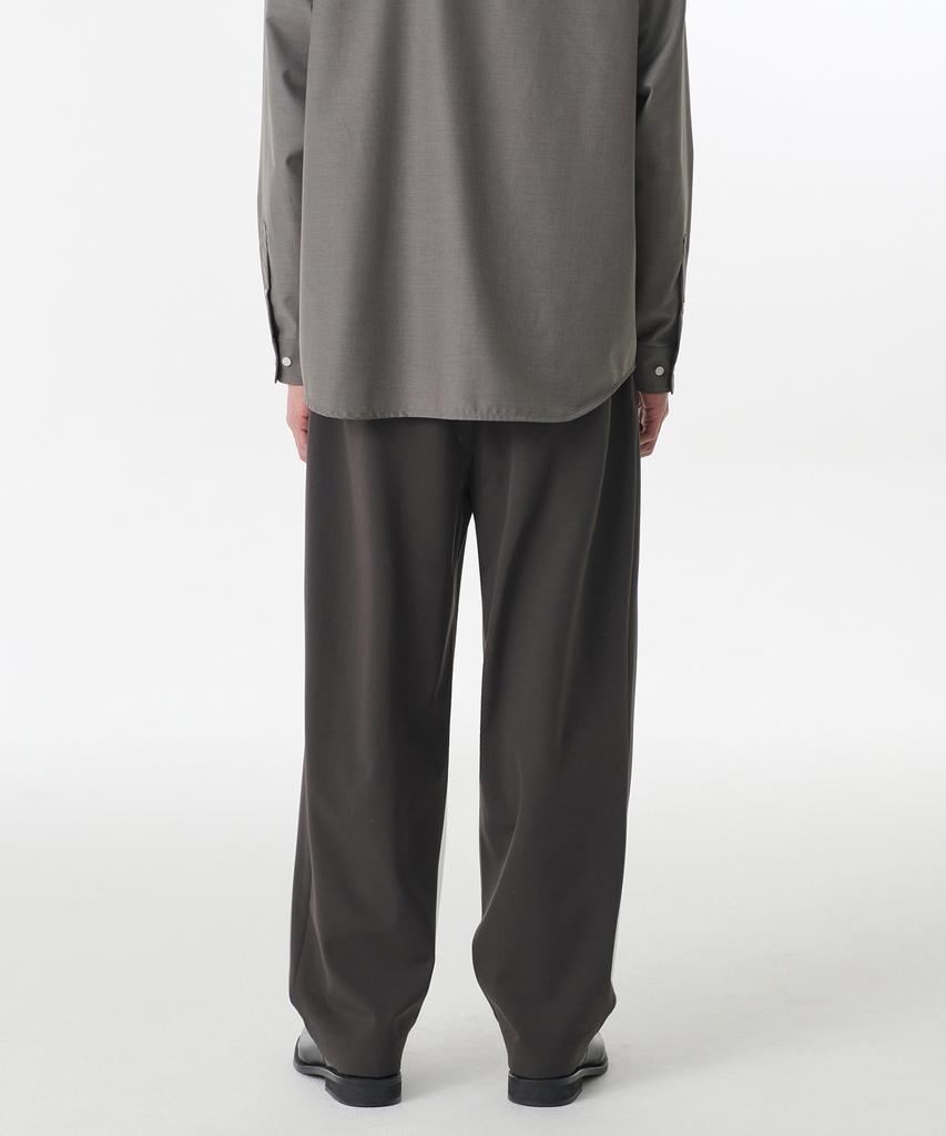 MUSINSA STANDARD One-Tuck Loose Tapered Hidden Banding Slacks [Gunmetal]