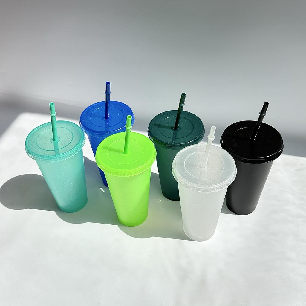 5/10 Stück 24oz Plastikbecher mit Deckel & Stroh wiederverwendbare Wasserflasche Party Kaltbecher Hartplastikbecher Hochzeitsfeier Sommer Trinkgeschirr