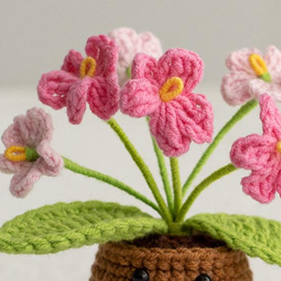 Heklet potteplante med positivt kort Emosjonell støtte Håndlaget strikket potteplante Dukke Stressreduserende leketøy Skrivebordsdekorasjon Ornament