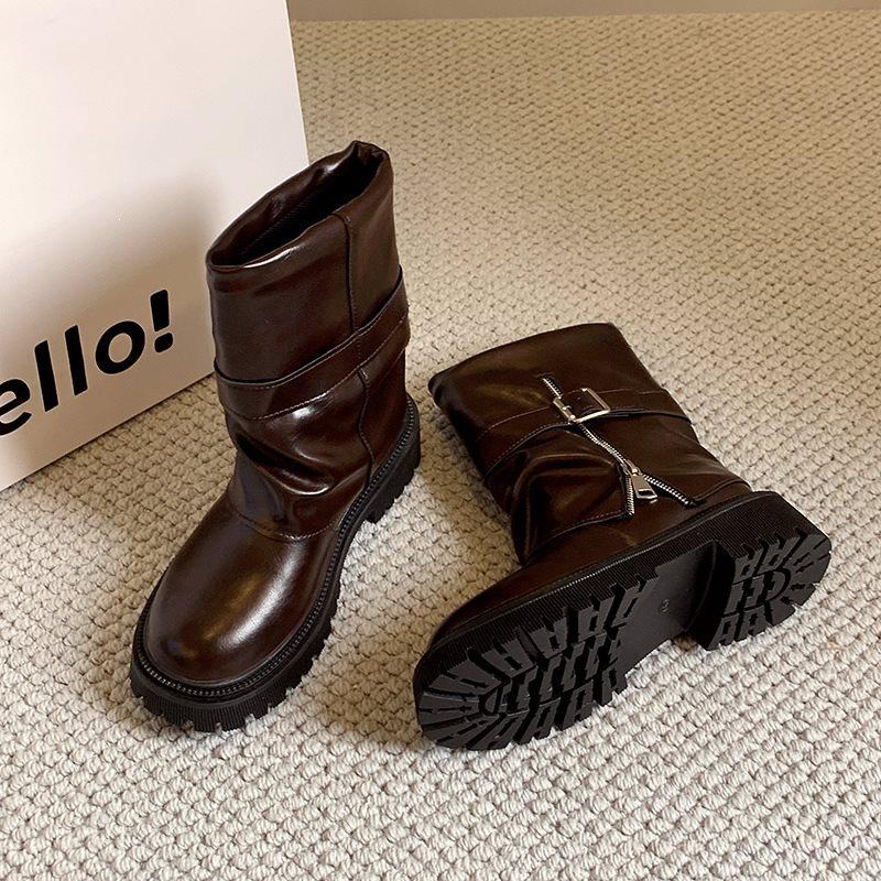 Wasteland boots feel belt buckle new wind pants tube short boots women's pile large size fashion pleated autumn and winter boots leather boots