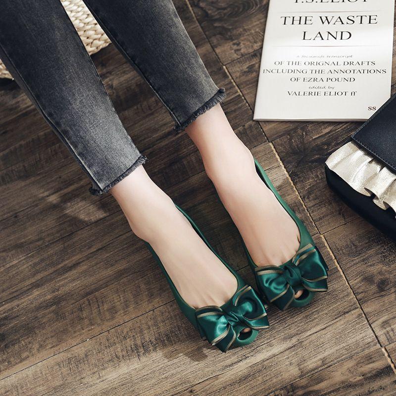 Fashion Women Sandals Plastic Clogs Peep Toe Cute Jelly Sandals Woman 2024 Summer Hot Popular Rubber Sole Shoes Butterfly Knot