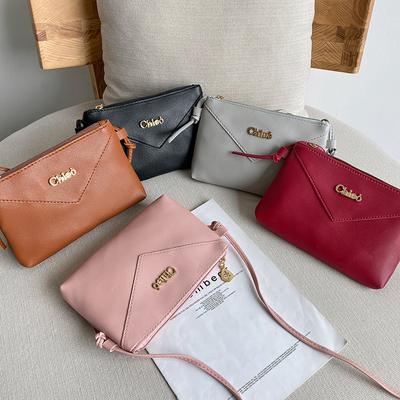 New Simple Hardware Women's Bag One Shoulder Crossbody Bag Fashionable Casual Mobile Phone Bag Fresh and Trendy Small Square Bag