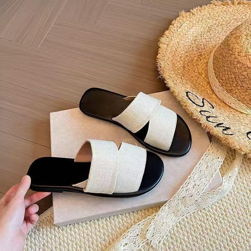 Simple Casual Lazy Niche High Sense One-word Drag 2025 New Beautiful Flat Bottom Cool Slippers Women's Summer Wear