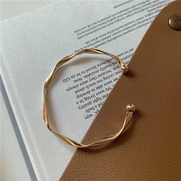 Retro Cuff Bracelet Blank Mobius Opening Bangles For Women Minimalism Twisted Wrist Jewelry Accessories Wife Mom Birthday Gifts