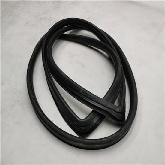 Foton Front Windshield Sealing Strip L0521020008A0
