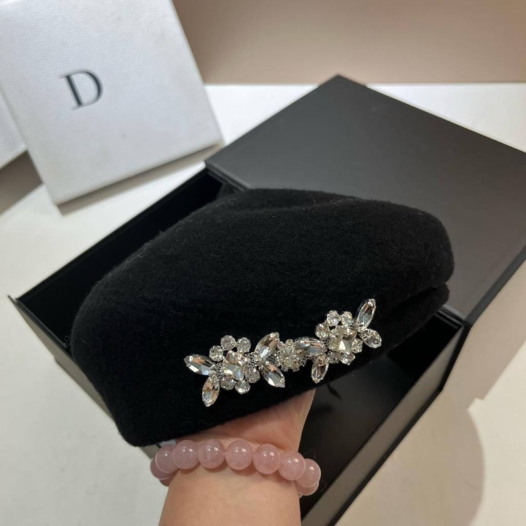Niche Light Luxury Rhinestone Beret Female Wool Painter Hat Irregular Three-Dimensional Bud Hat Tide
