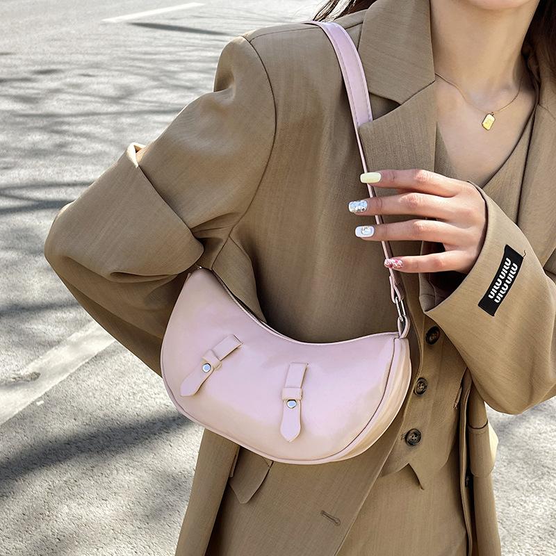 Fashion Casual Commuter Shoulder Armpit Bag Foreign Style 2024 Summer New Fashion Trend Large Capacity Crescent Bag