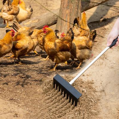 Nastavitelná kovová lopatka na kuřecí trus s dlouhou rukojetí pro čištění farmy