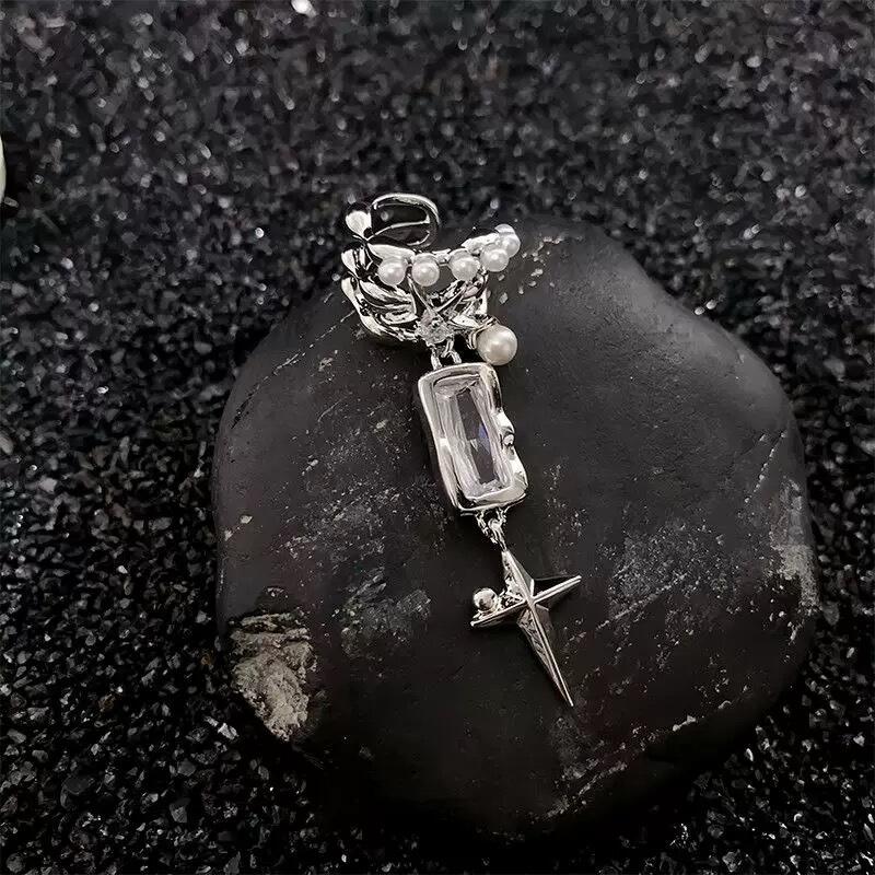 1Pc Sweet Cool Star Zircon Ear Clip for Women Men Punk Gothic Light Luxury No Ear Piercings Drop Earrings Jewelry Accessories