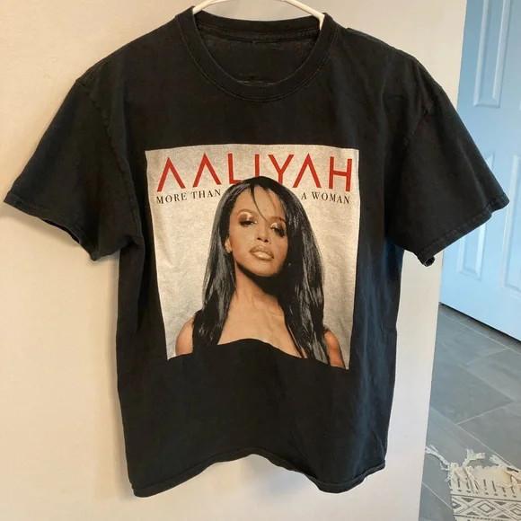 Aaliyah Больше, чем женщина Рубашка с принтом по всей поверхности Унисекс Концертная S-5XL SG789 Унисекс Футболка L
