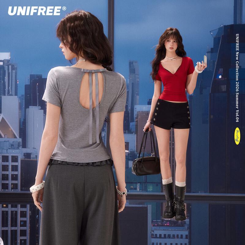 

UNIFREE Women s Embroidered Lace V-Neck T-Shirt M