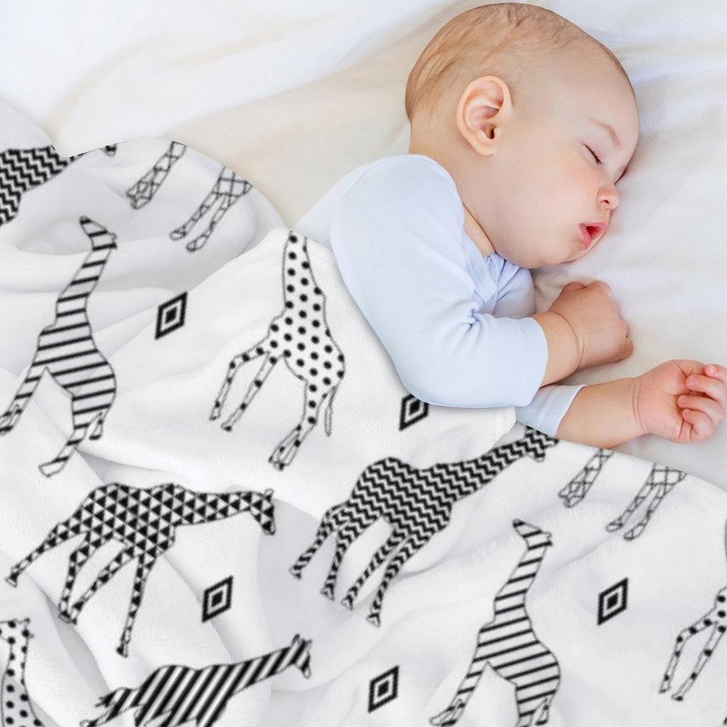 Geometric Giraffes Throw Blanket Warm for Winter Blankets and Throws Baby Plush Blankets
