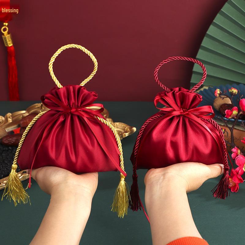 Стильная свадебная подарочная коробка для конфет и сумочка Small (14*15cm)