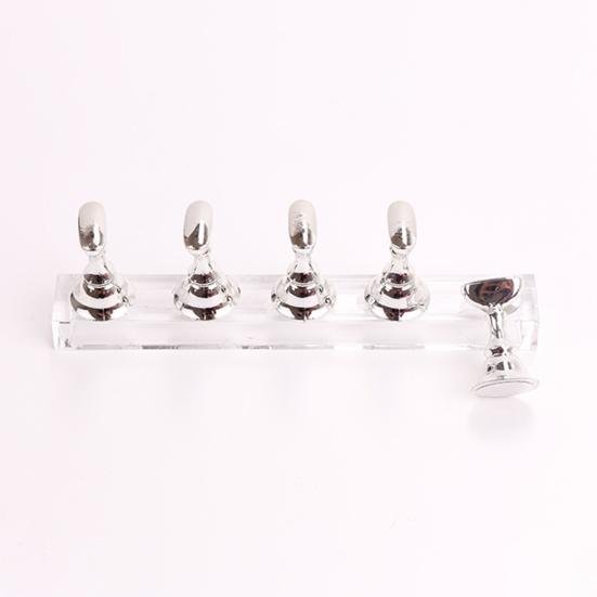 Espositore per unghie a forma di scacchiera, motivo a scacchi, magnete adsorbimento, scaffale per esercitarsi in nail art in metallo per salone