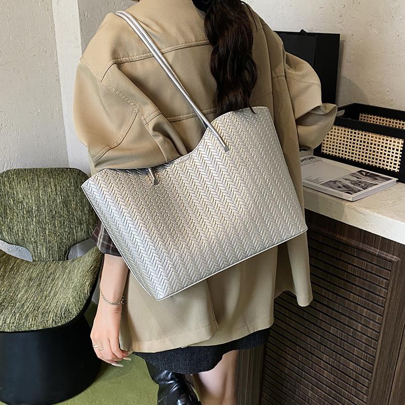 Pu Tote Bag For Women With Durable Large Capacity Daily Use