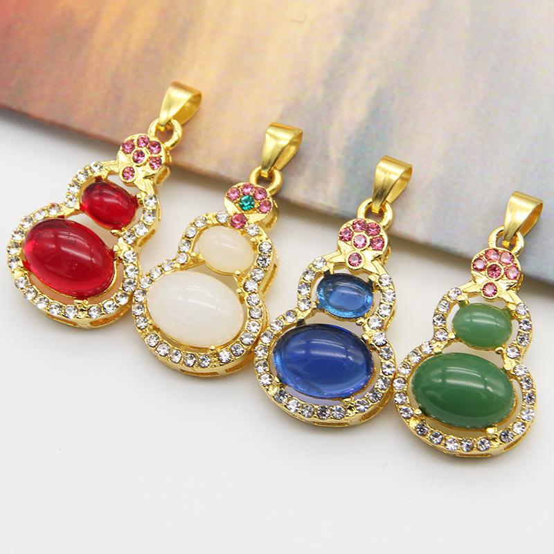 Gold-Inlaid Jade Gourd Pendant Necklace with Imitation Green Chalcedony and Diamond Enamel for Women