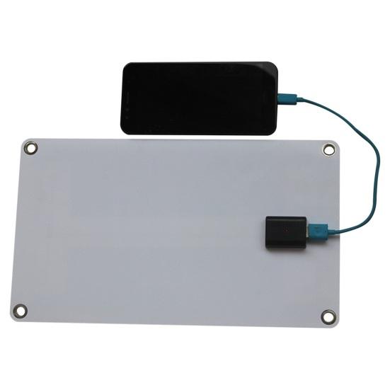 Emergency Solar Panel Phone Charger High Conversion Efficiency IP65 Waterproof