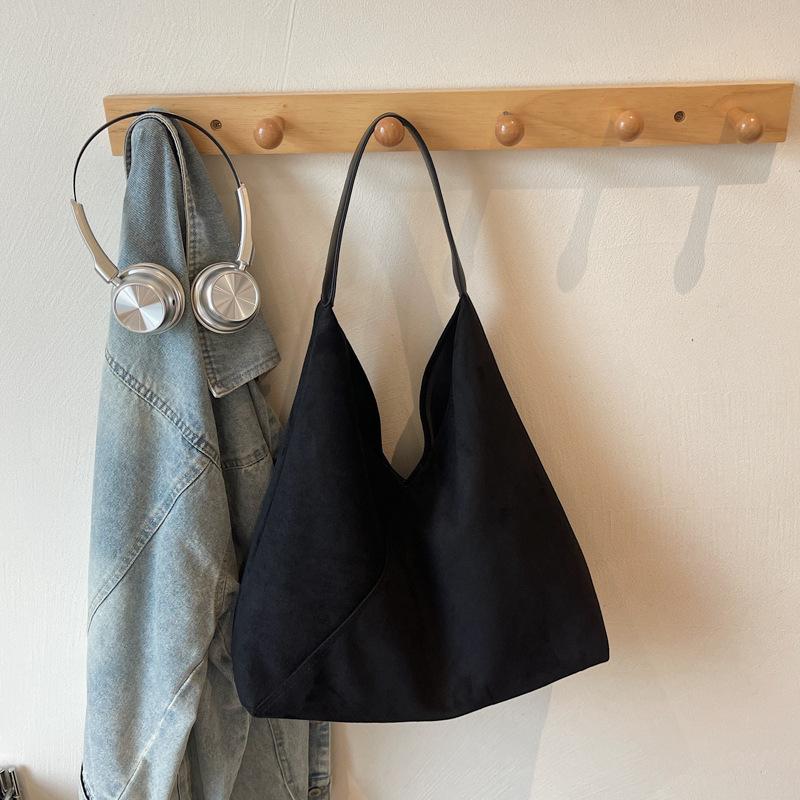 Exquisite and Versatile Fashionable Large-capacity Commuting Shoulder Handbag, High-end Sense 2025 Autumn New Women's Tote Bag