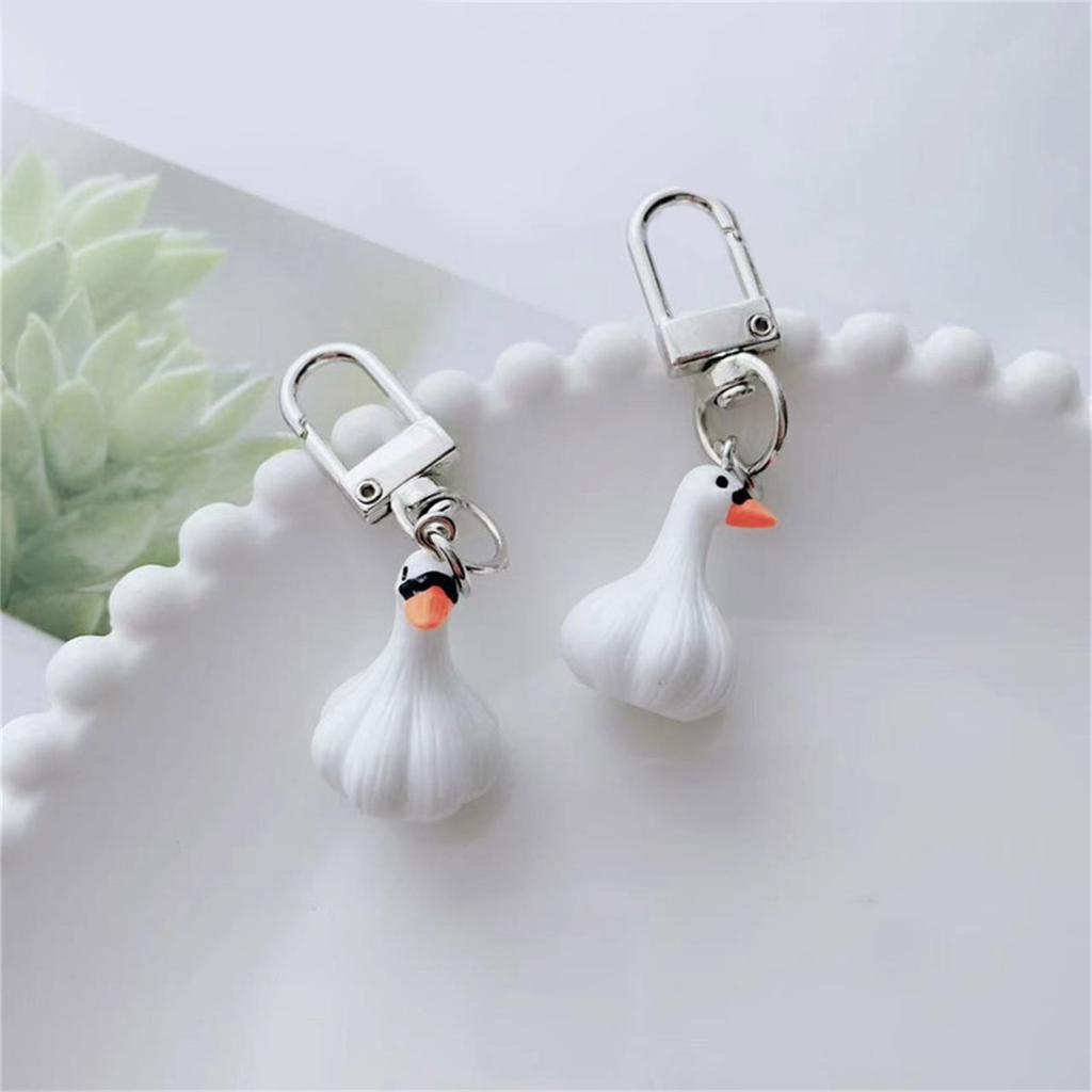 Creative Garlic Shaped Keychain Garlic Duck Keychain Eye Catching Key Accessory Cartoon Key Holder Suitable for Daily