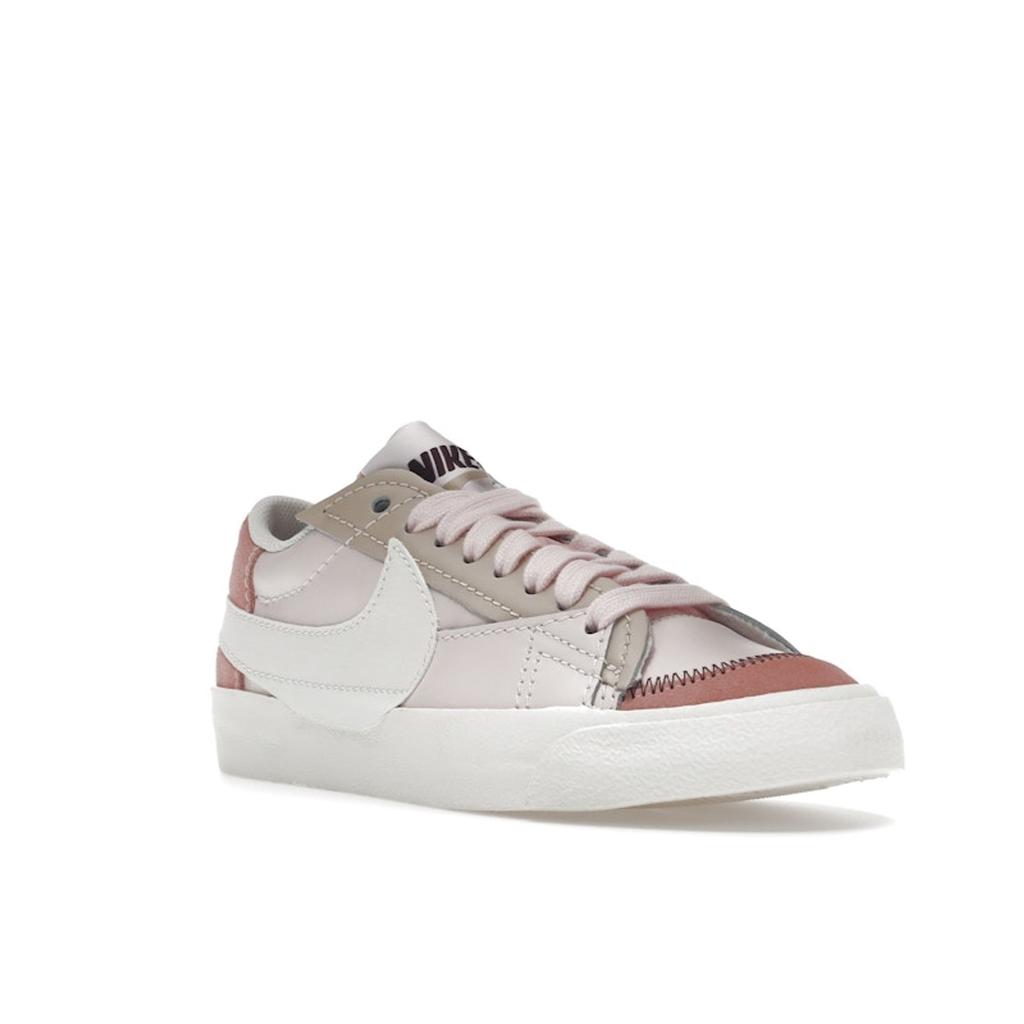 Nike Blazer Low 77 Jumbo Hellrosa Damen-Sneaker Arktis-Orange Sand-Drift Sail DQ1470-601