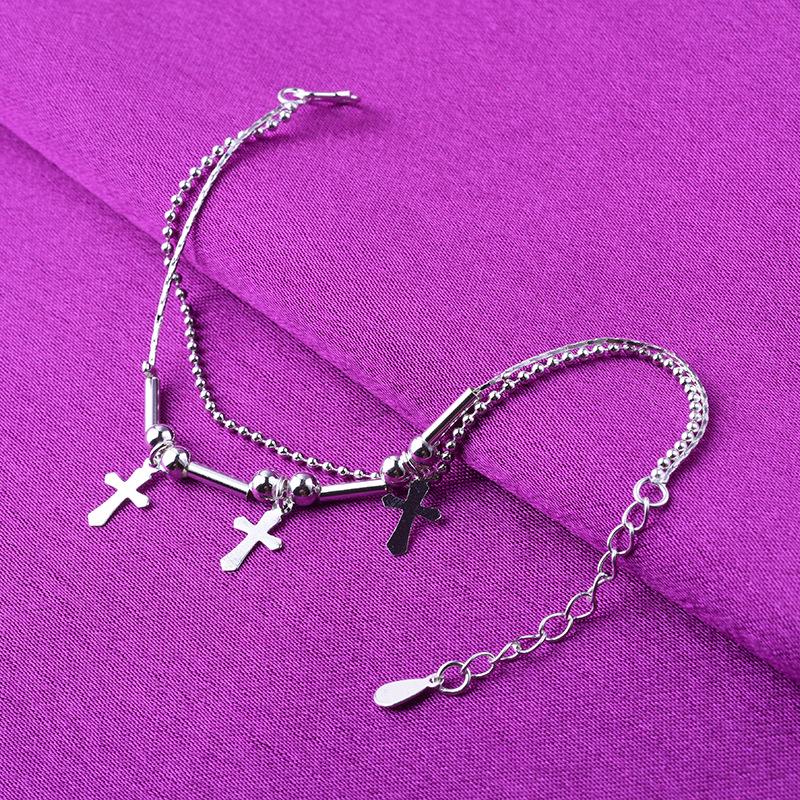 Cheville Croix Argentée Tendance - Bijoux de Pied pour Femmes les Plus Vendus de l'Été