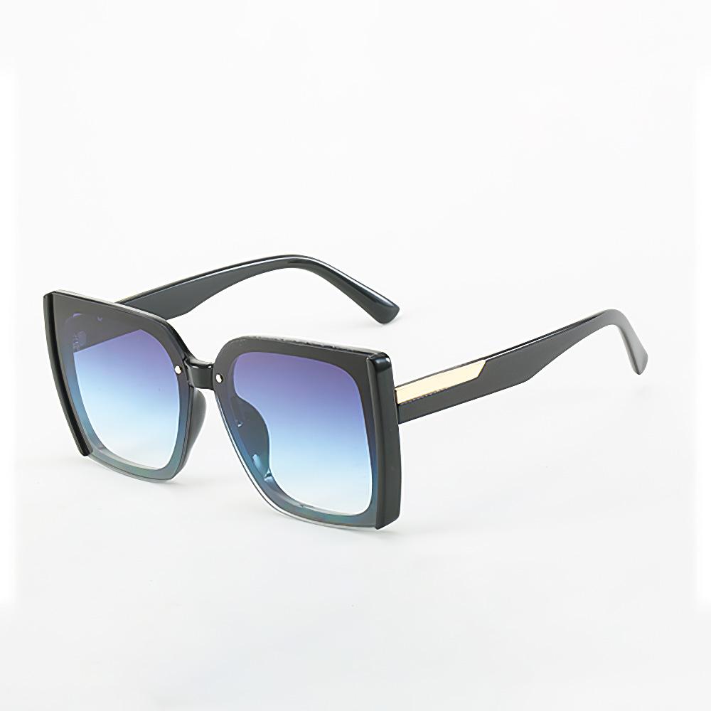 Fashionable Vibrant Square Shaped Sunglasses For Women Gradient Multi-Color Lenses Lightweight Durable Design For Women Glasses