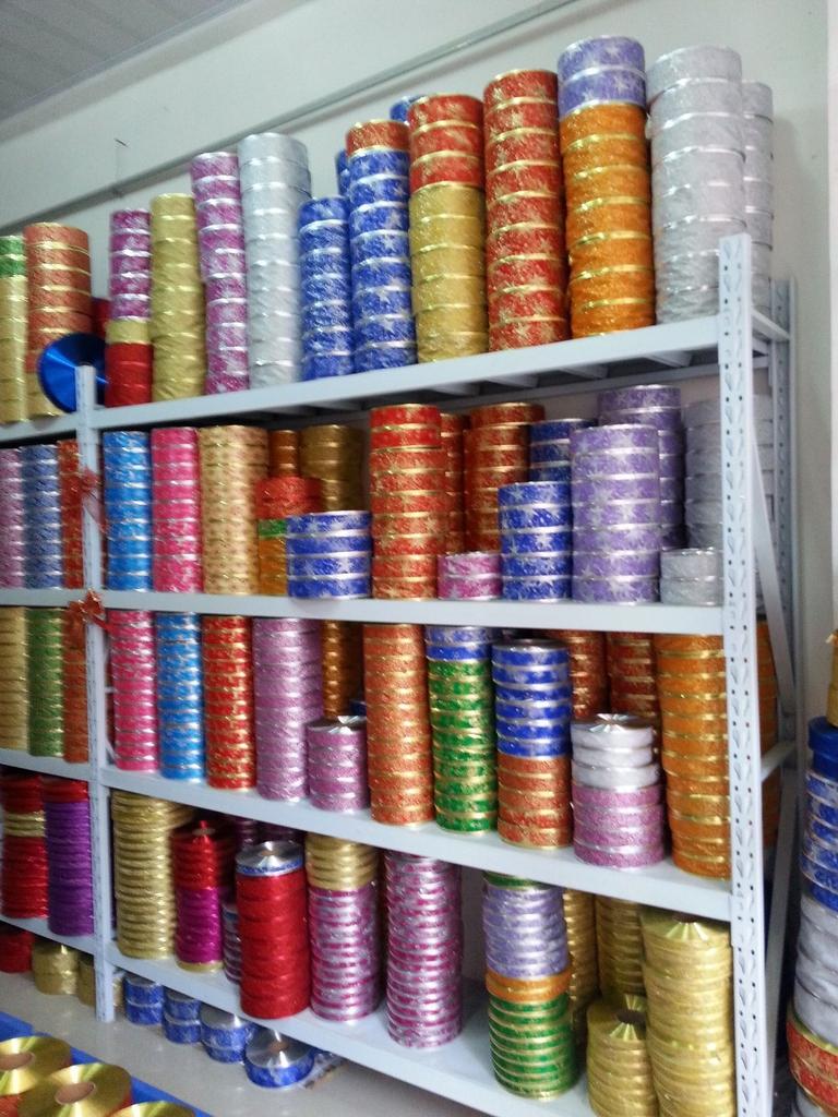 Luxurious 100 Yard Christmas Ribbon In Red Velvet With Gold Trim For Diy Crafts