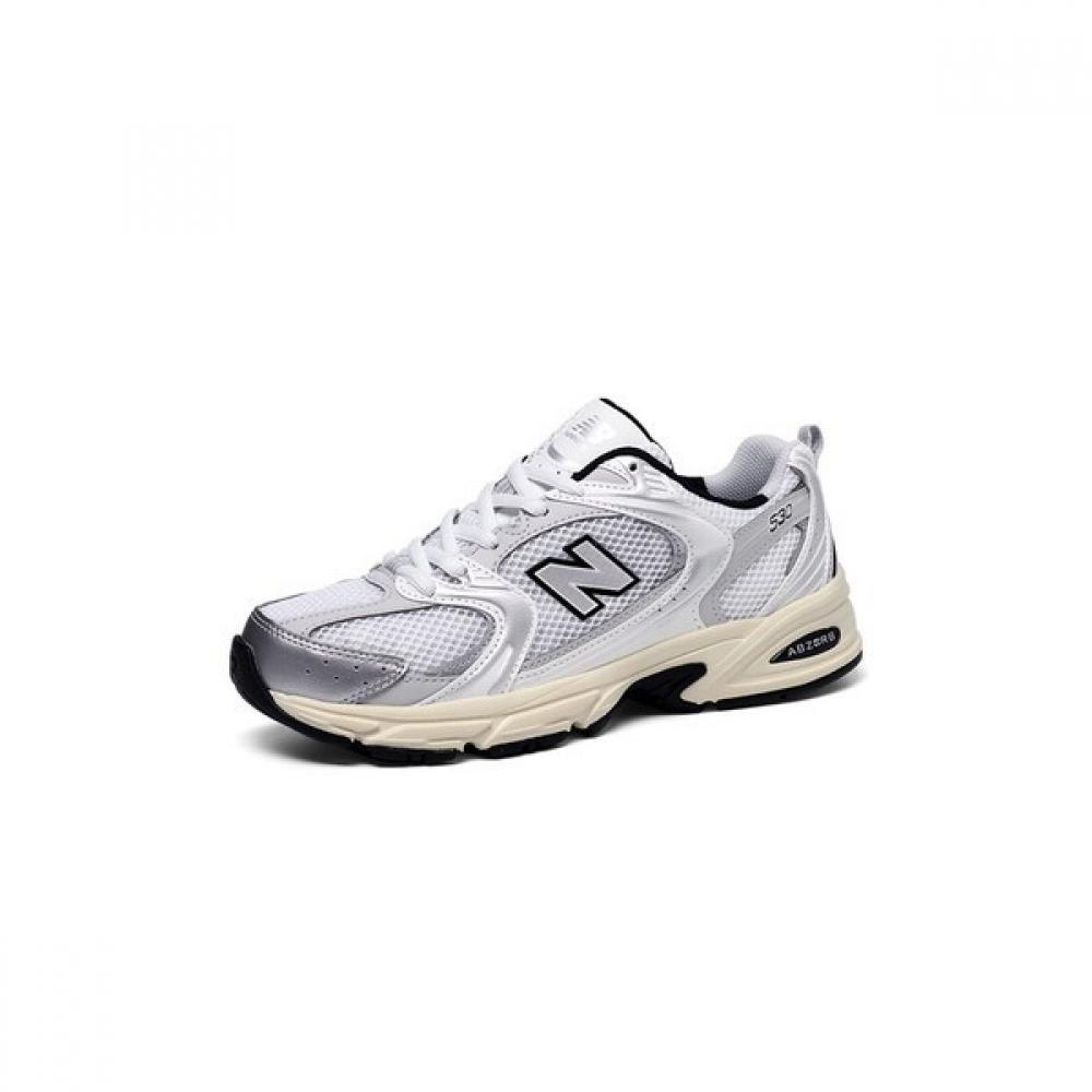 

New Balance Half Club Public Sneakers 530 Silver Cream Mr530ta silver/220